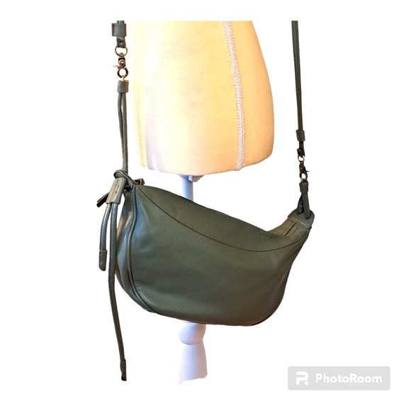 Anthropologie Handbags - ANTHROPOGIE LIKE NEW VEGAN LEATHER SHOULDER BAG